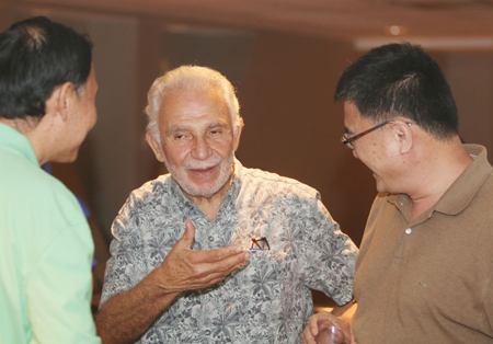 �α�����