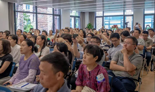 �ٴ�ǰҩ����о�