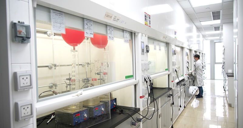 �ϳ�ʵ����