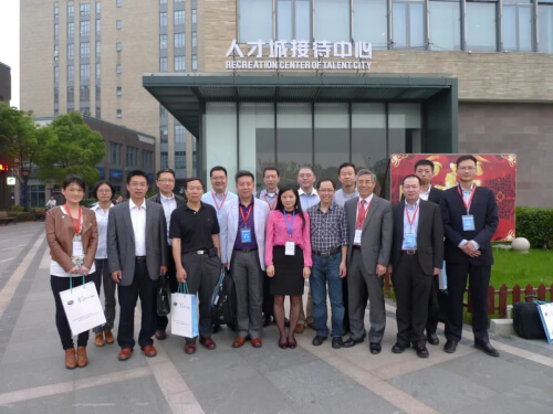 2015 ��չ������10000ƽ�׵���ʵ����.jpg