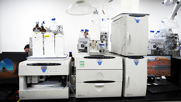 ����ɫ��