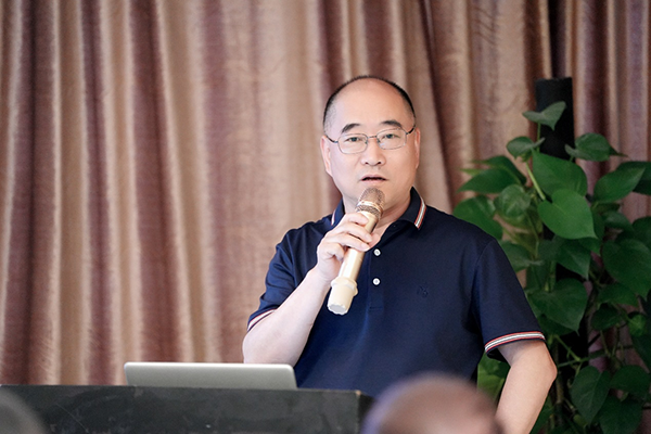 ����÷�߼����μ�IACUC��ϯ��ΰ����ѡ�й�ʵ�鶯��ѧ��ҽҩ�з��������ʵ�鶯���������ίԱ��ڶ���ίԱ������ίԱ